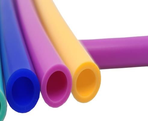 How are silicone straws made?